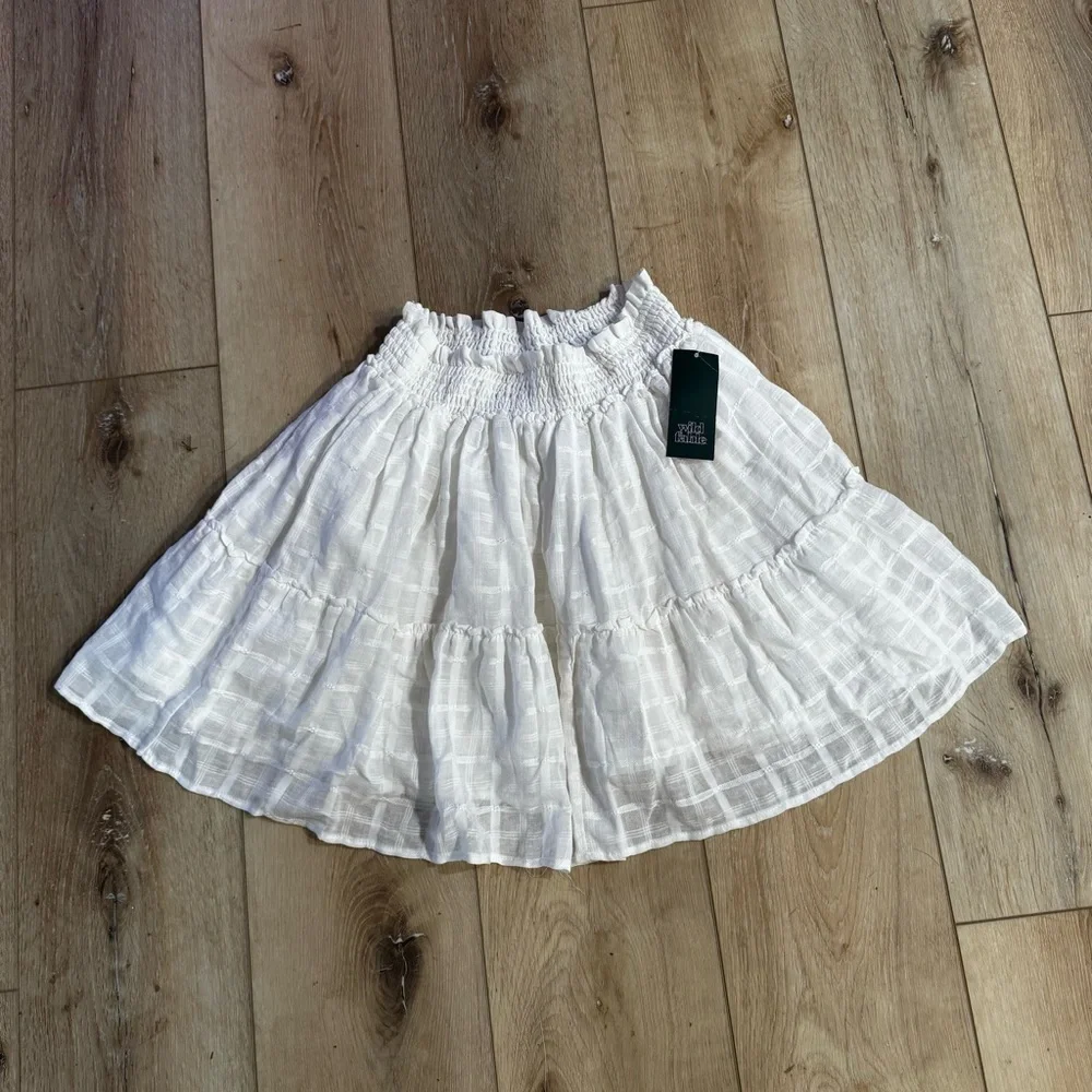 NWT Wild Fable white tiered flare lined mini skirt elastic waist patterned, M.